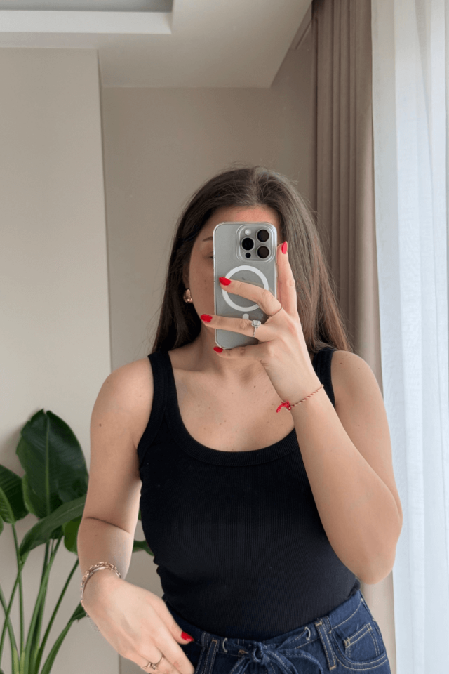 %95 Pamuk Massi Siyah Oyuk Yaka Fitilli Atlet