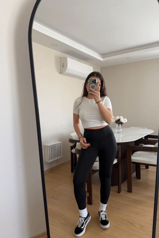 Siyah Marka Model Yüksek Bel Toparlayıcı Tayt