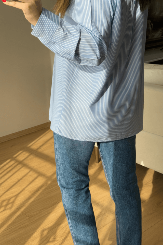 Mavi Çizgili Cep İşlemeli Gömlek