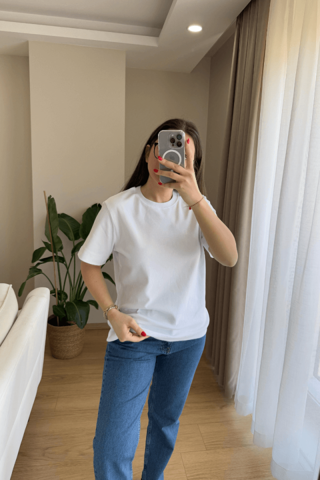 Beyaz Basic Tişört