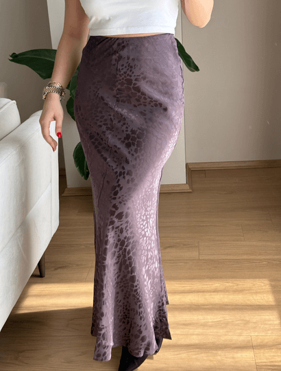 Kahverengi Jakar Saten Viskon Etek