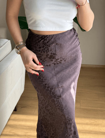 Kahverengi Jakar Saten Viskon Etek