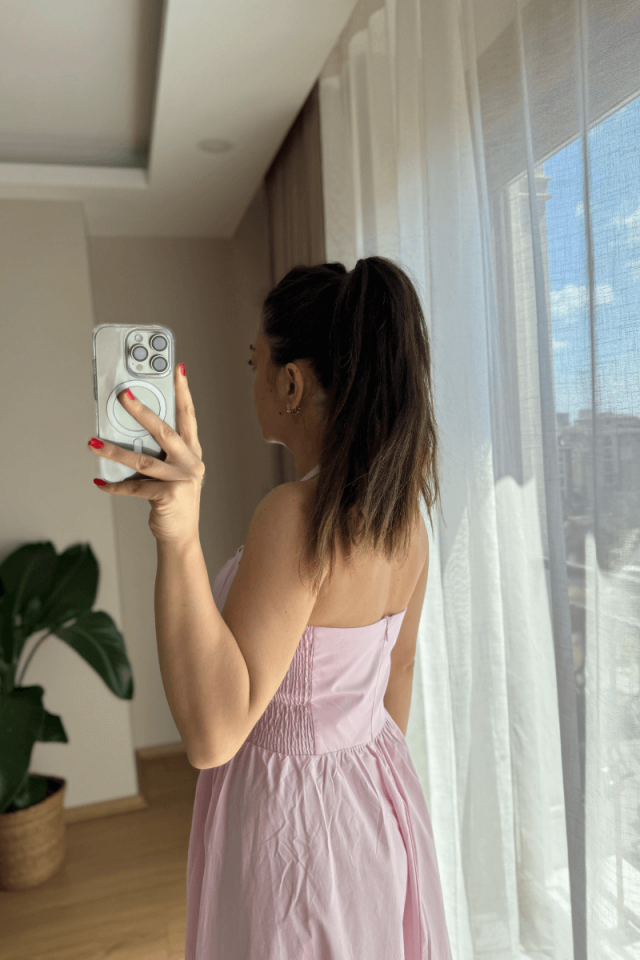 Pembe Boyundan Askılı Elbise