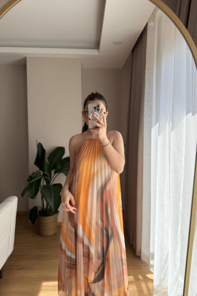 Renk Geçişli İnce Askılı Piliseli Uzun Elbise