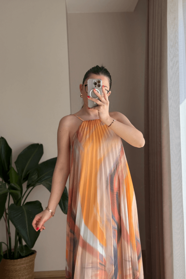 Renk Geçişli İnce Askılı Piliseli Uzun Elbise