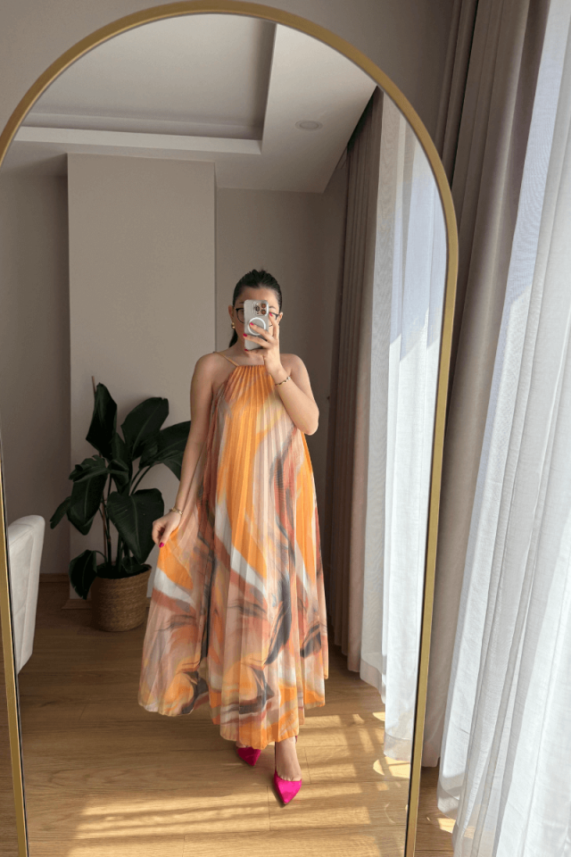 Renk Geçişli İnce Askılı Piliseli Uzun Elbise