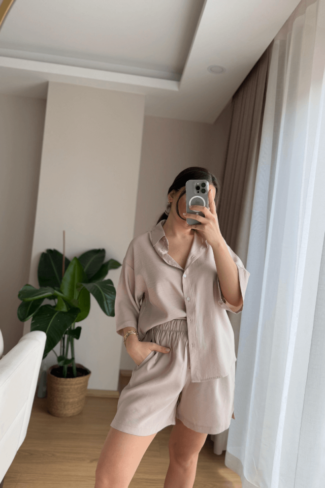 Açık Bej Şort Gömlek Takım