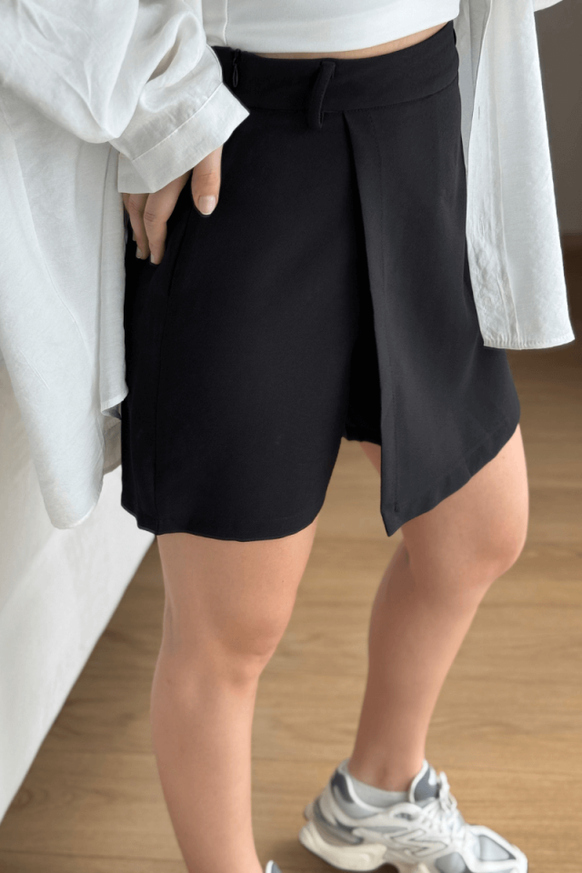 Siyah Premium Kemerli Şort Etek(Kemer Dahil)