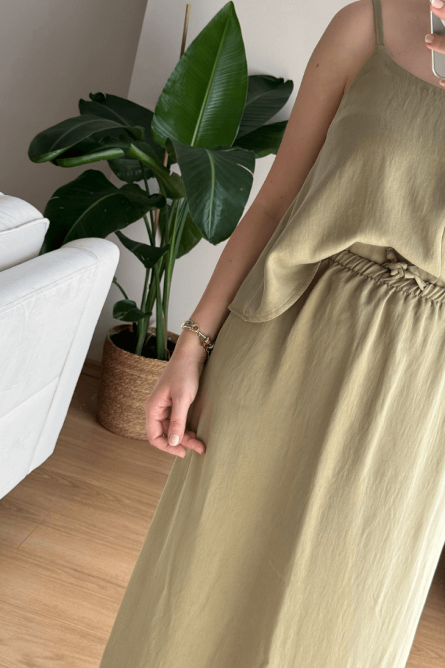 Haki Tensel Askılı Bluz Etek Takım