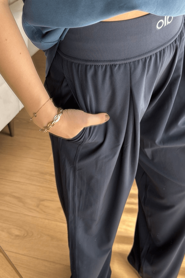 Lacivert Beli Lastikli Rahat Bol Kesim Pantolon