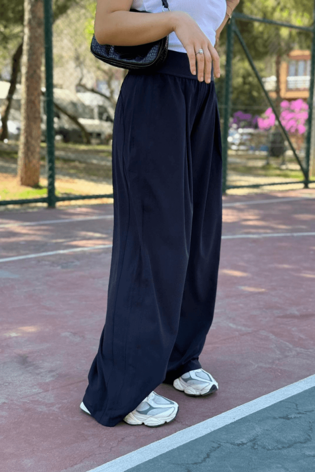 Lacivert Beli Lastikli Rahat Bol Kesim Pantolon