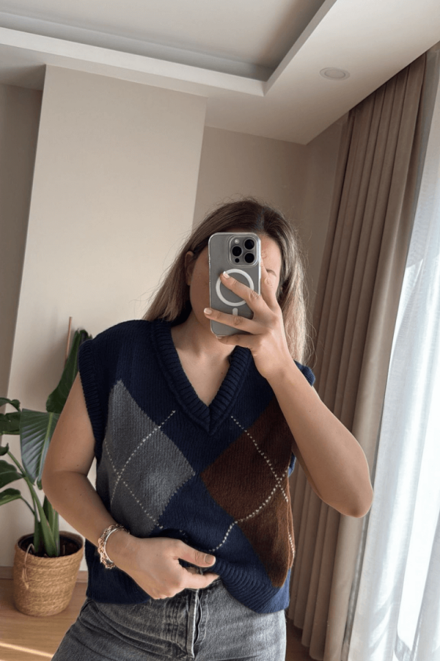 Lacivert Baklava Desen Süveter