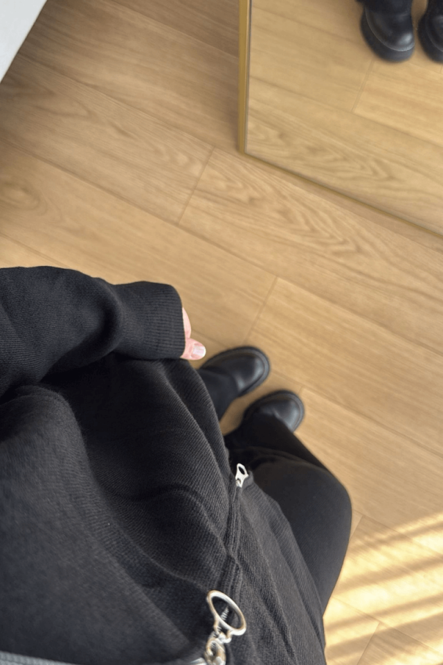 Siyah Triko Hırkalı Takım