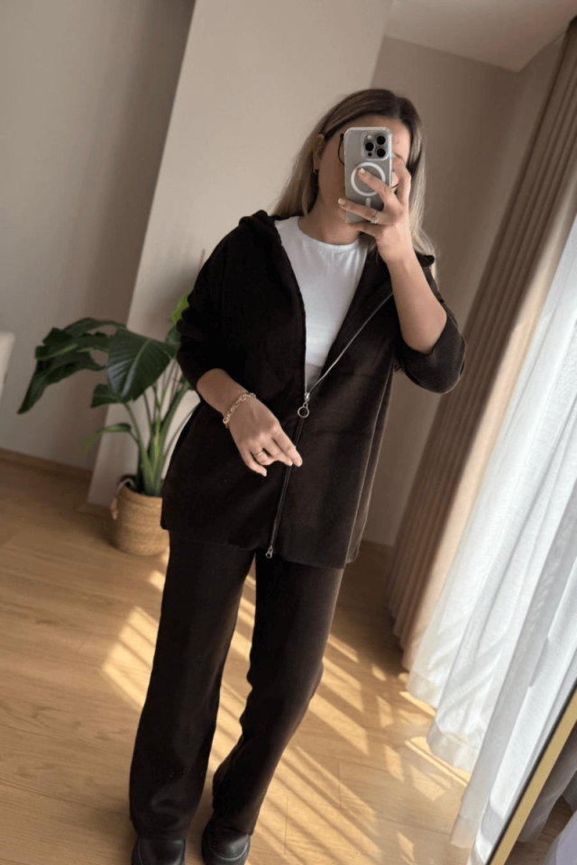 Acı Kahve Triko Hırkalı Takım