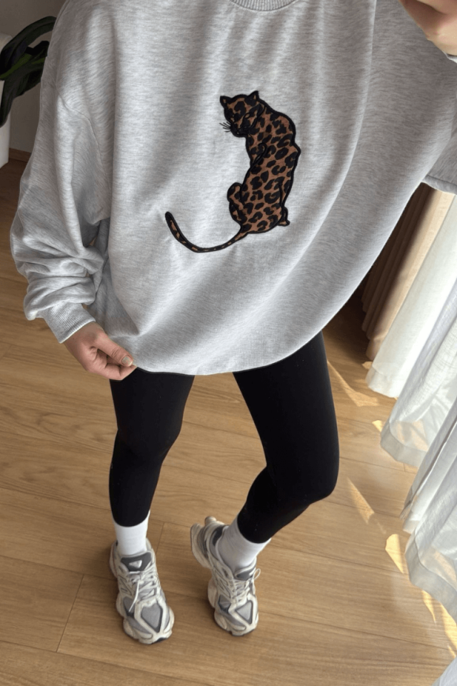 Leopar Nakışlı Sweatshirt (Gri)