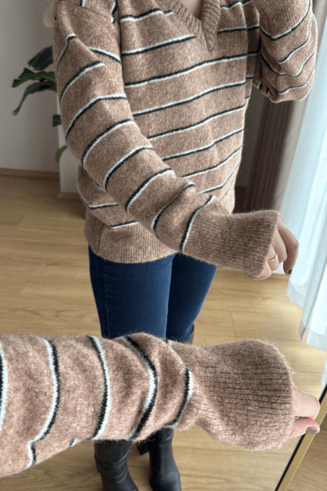 Camel V Yaka Çizgili Kazak