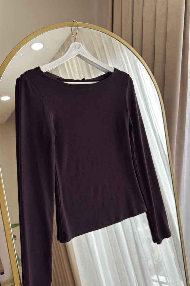 Kahverengi Kayık Yaka Bluz