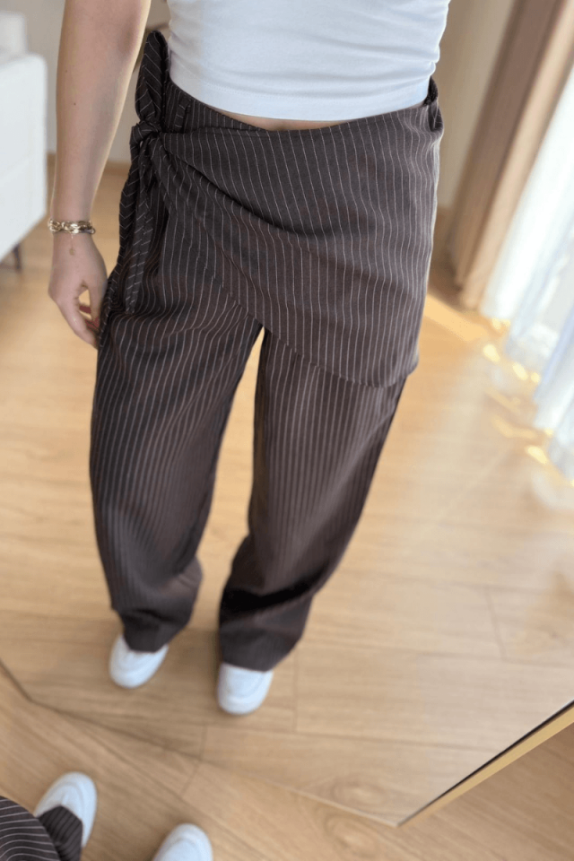 Kahverengi Çizgili Pantolon