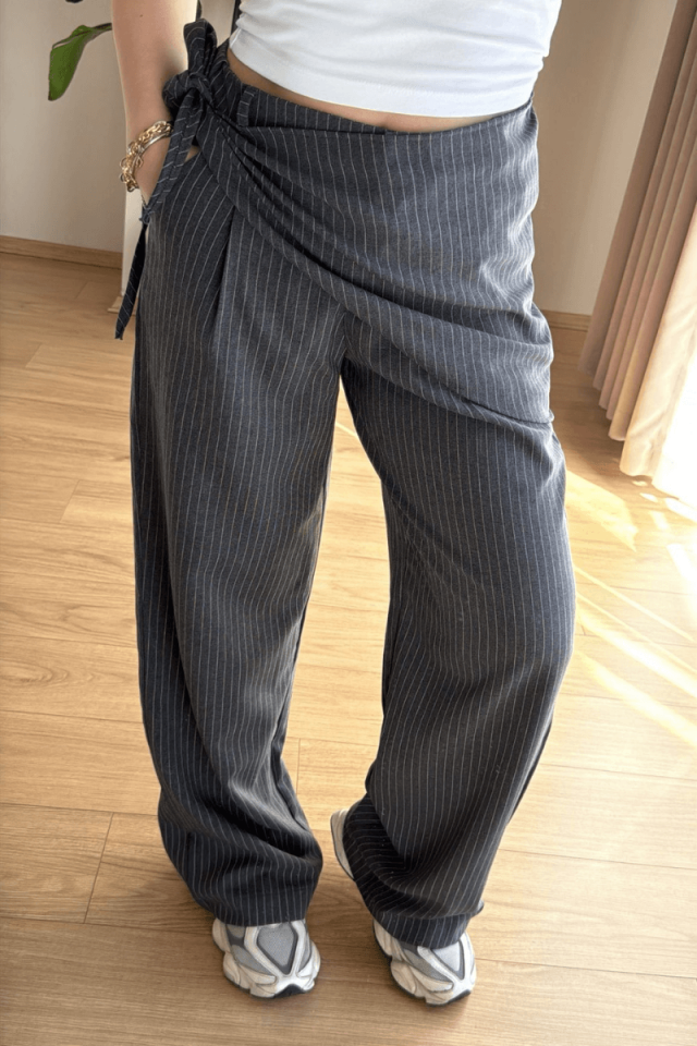 Gri Çizgili Pantolon