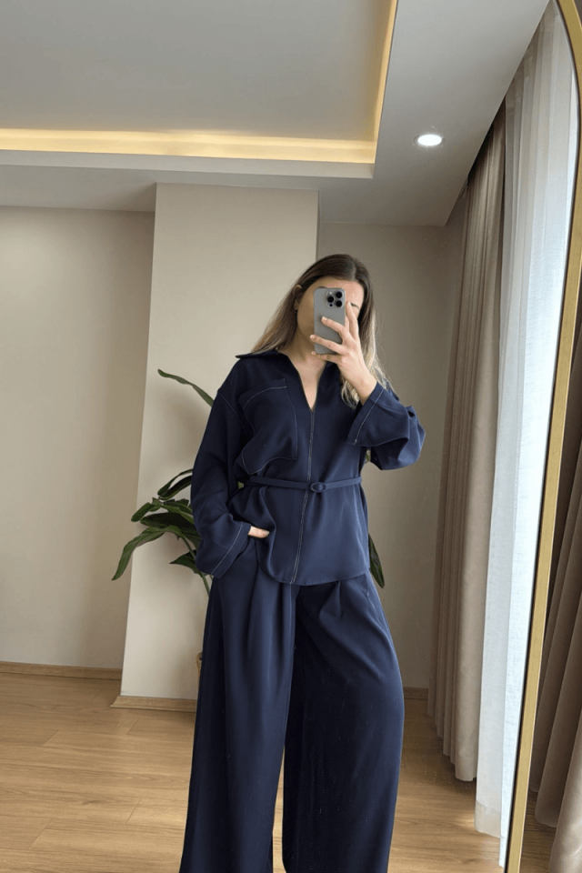 Lacivert V Yaka Kemerli Premium Takım