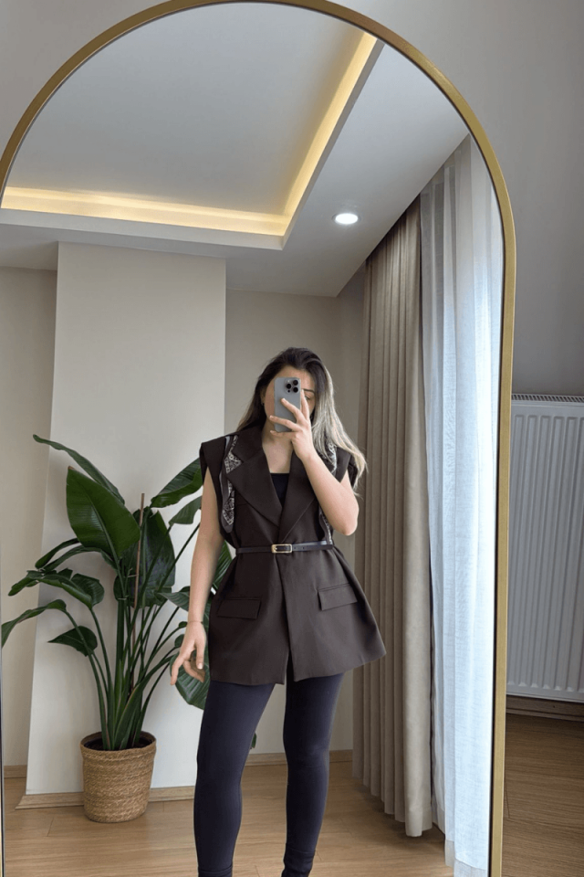 Kahve Vatkalı Yelek (Fular-Kemer Dahil)