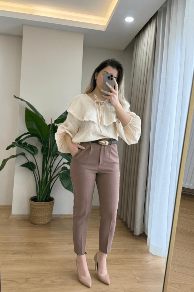 Açık Kahve Kemerli Pantolon